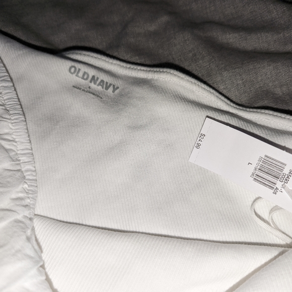 Brand new with tags. Old Navy One shoulder lace trim tank top size large - Picture 3 of 5